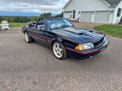 1987 Ford Mustang LX Convertible