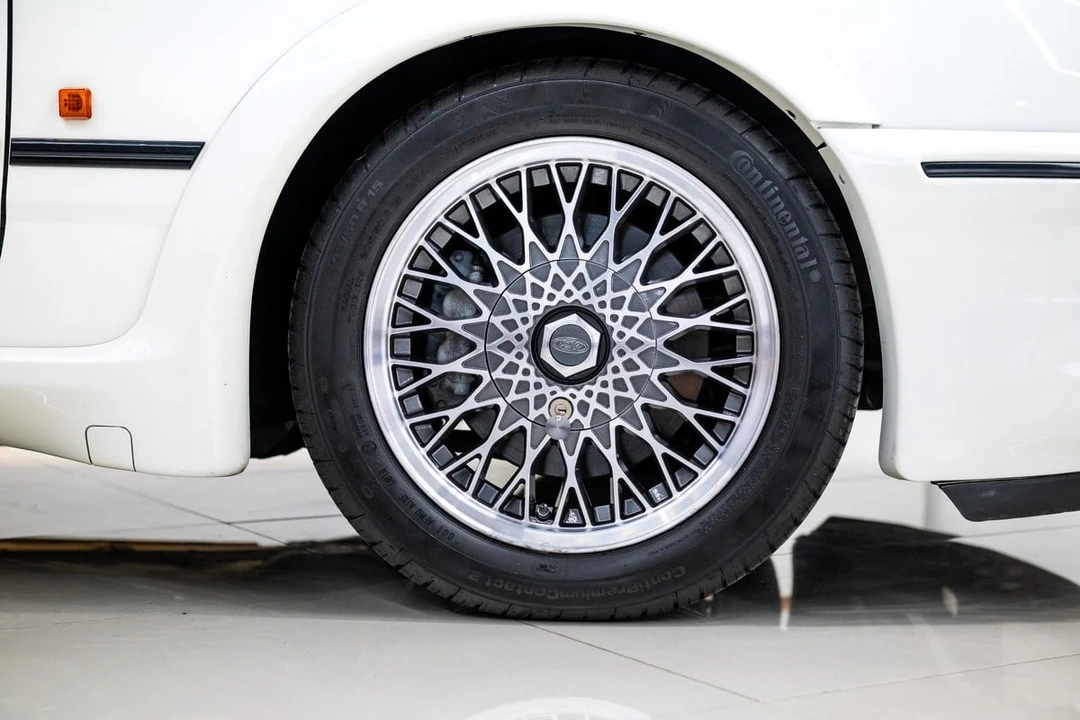 1987 Ford Sierra RS Cosworth - Image 22 of 30