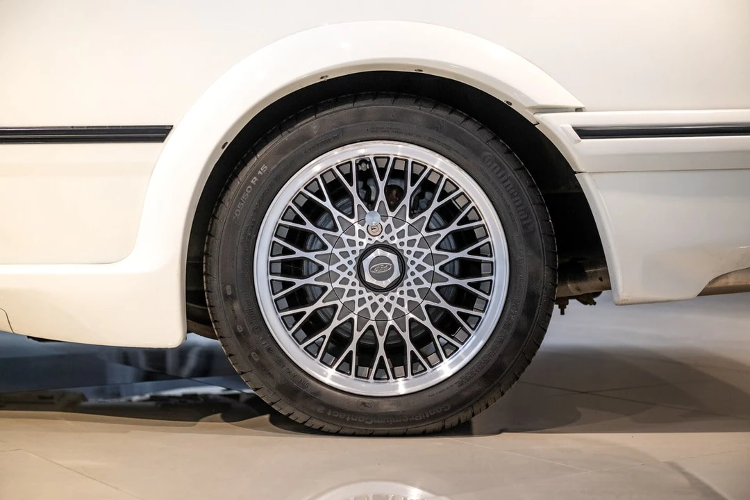 1987 Ford Sierra RS Cosworth - Image 24 of 30