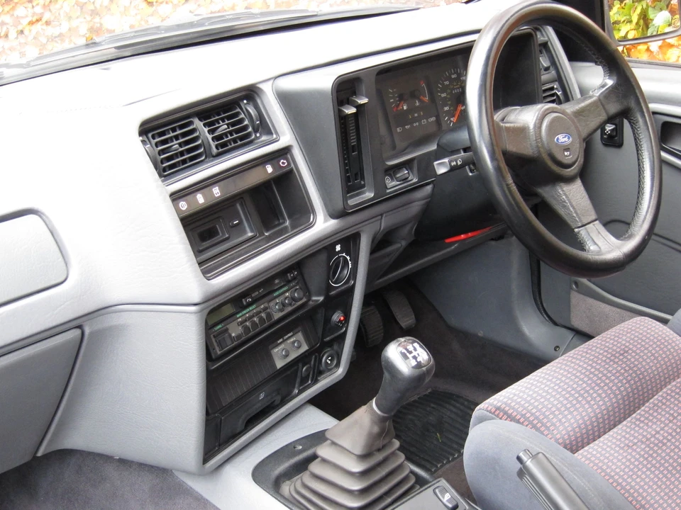 1987 Ford Sierra RS Cosworth - Image 2 of 25