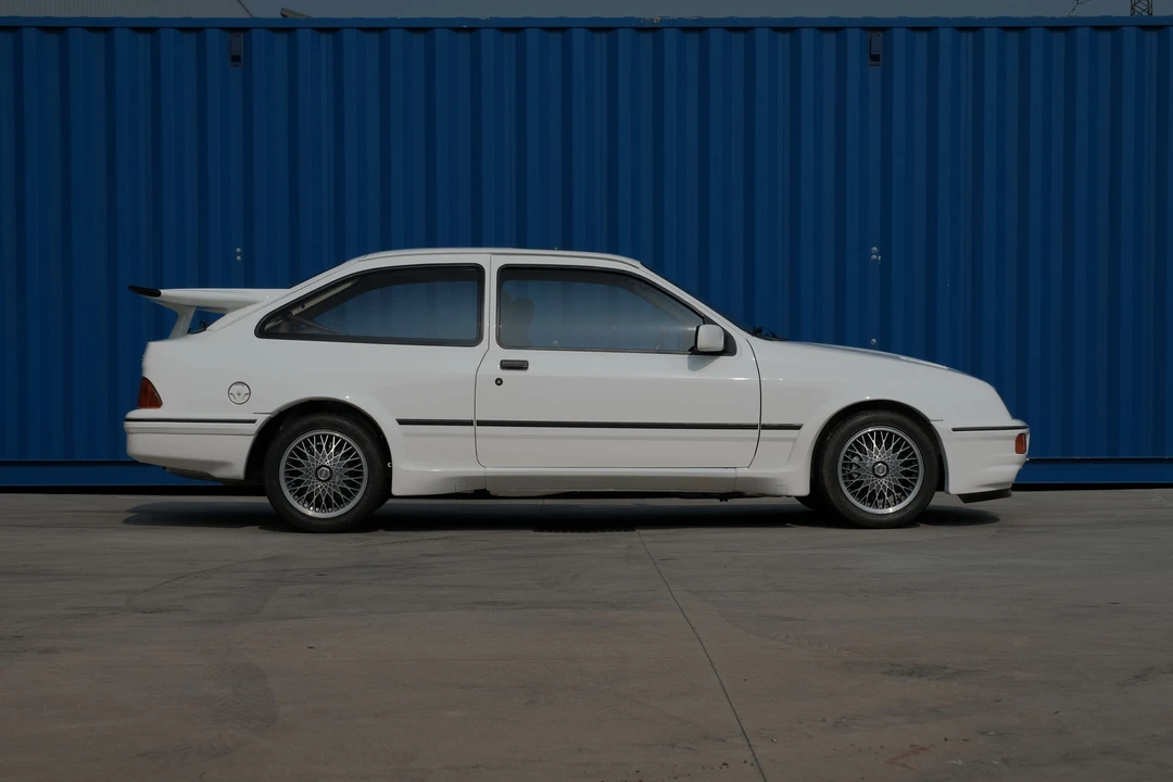 1987 Ford Sierra RS Cosworth - Image 2 of 31