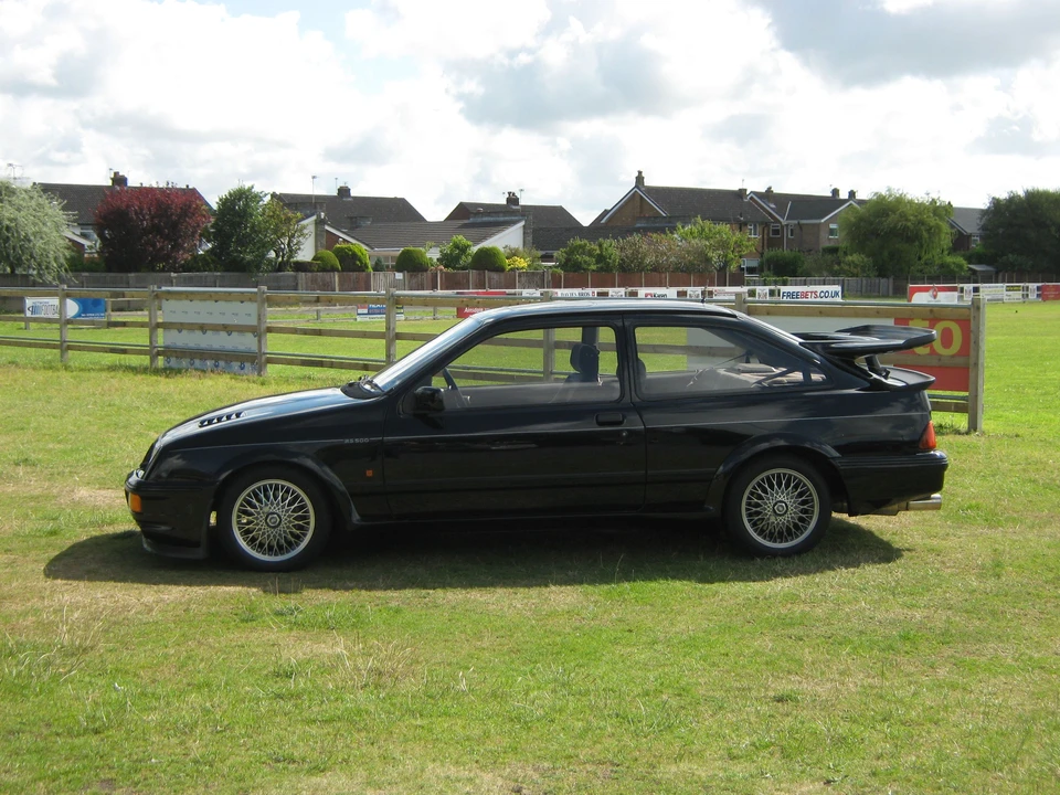 1987 Ford Sierra RS Cosworth - Image 14 of 16