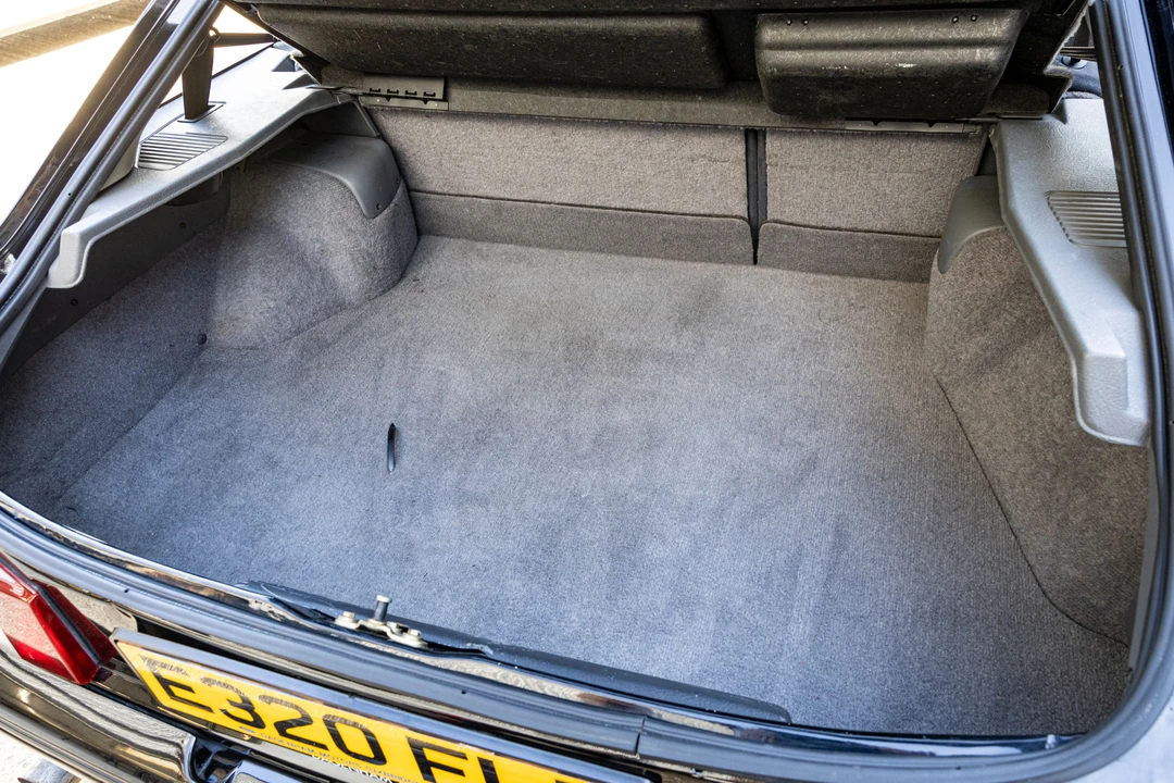 1987 Ford Sierra RS Cosworth - Image 22 of 31