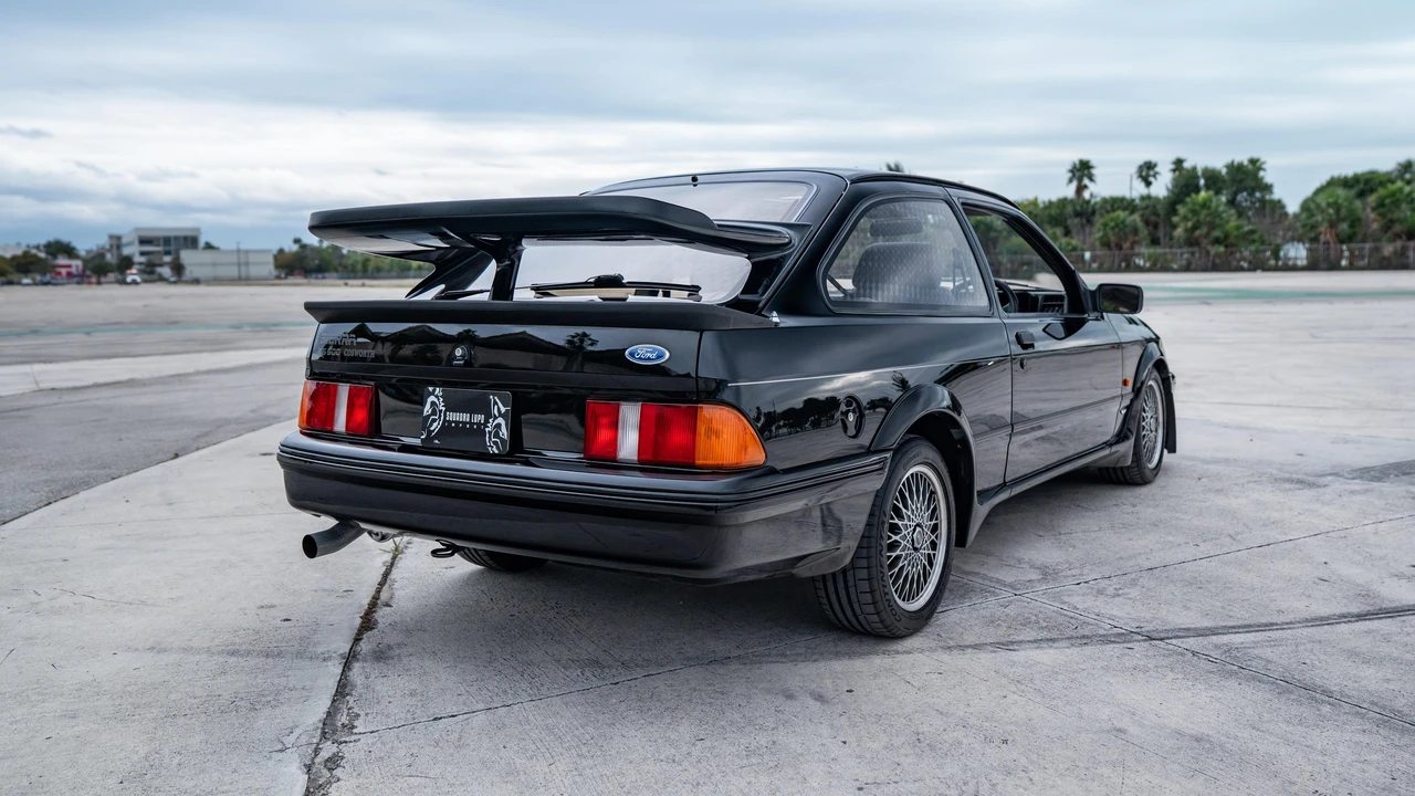 1987 Ford Sierra RS Cosworth - Image 15 of 31