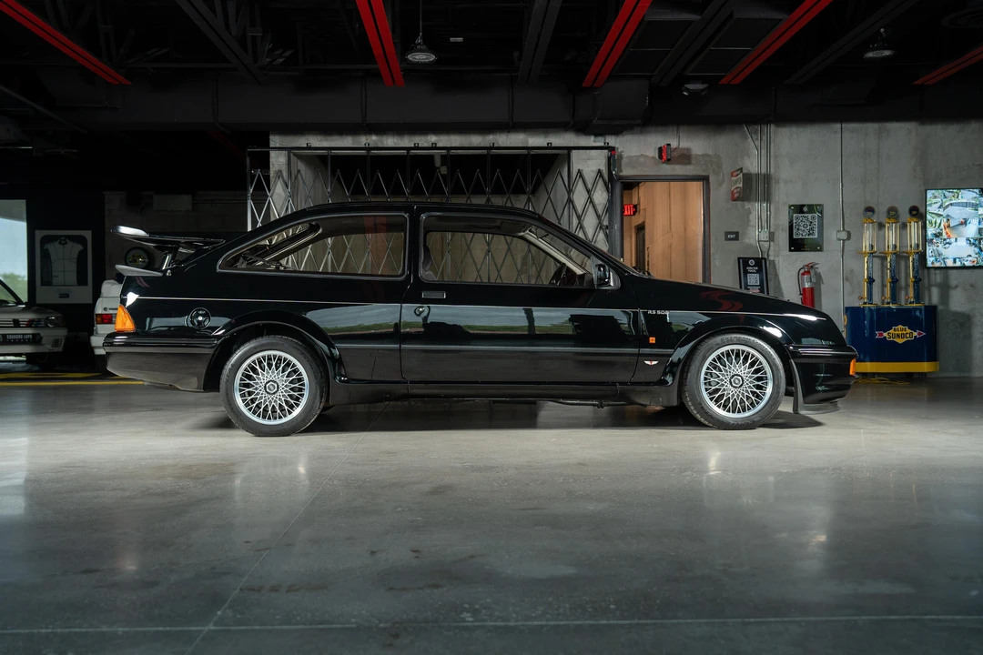 1987 Ford Sierra RS Cosworth - Image 29 of 31