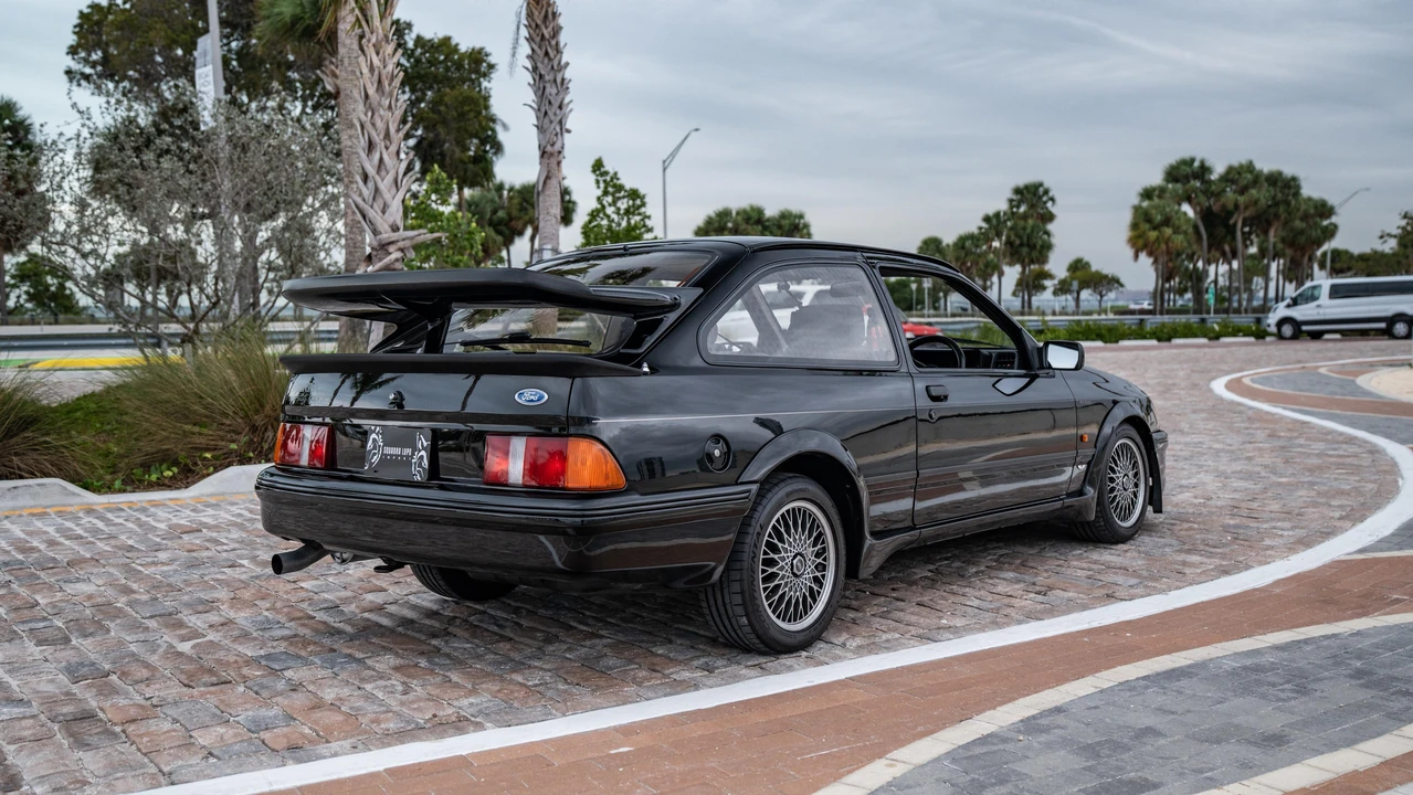 1987 Ford Sierra RS Cosworth - Image 21 of 31