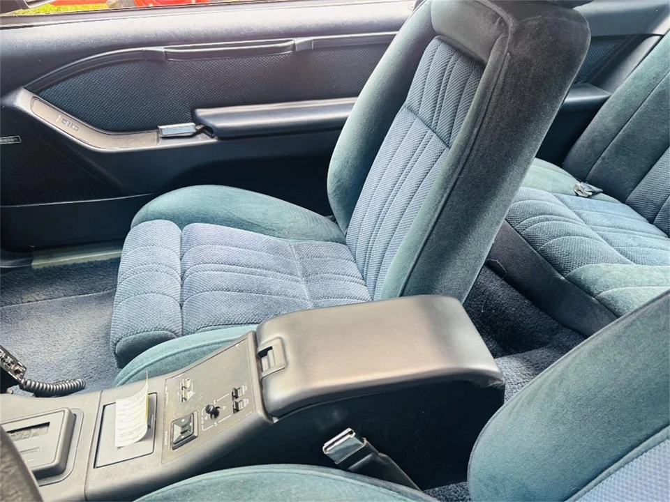 1987 Ford Thunderbird 9th Gen - Image 7 of 17
