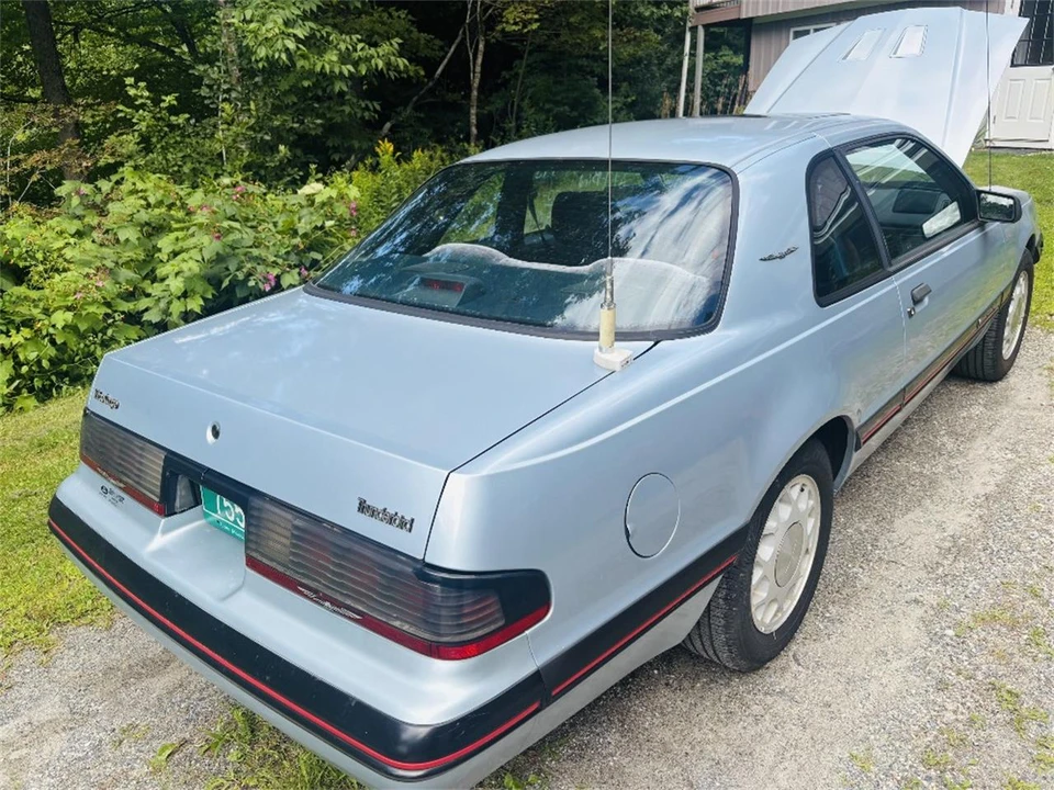 1987 Ford Thunderbird 9th Gen - Image 4 of 17