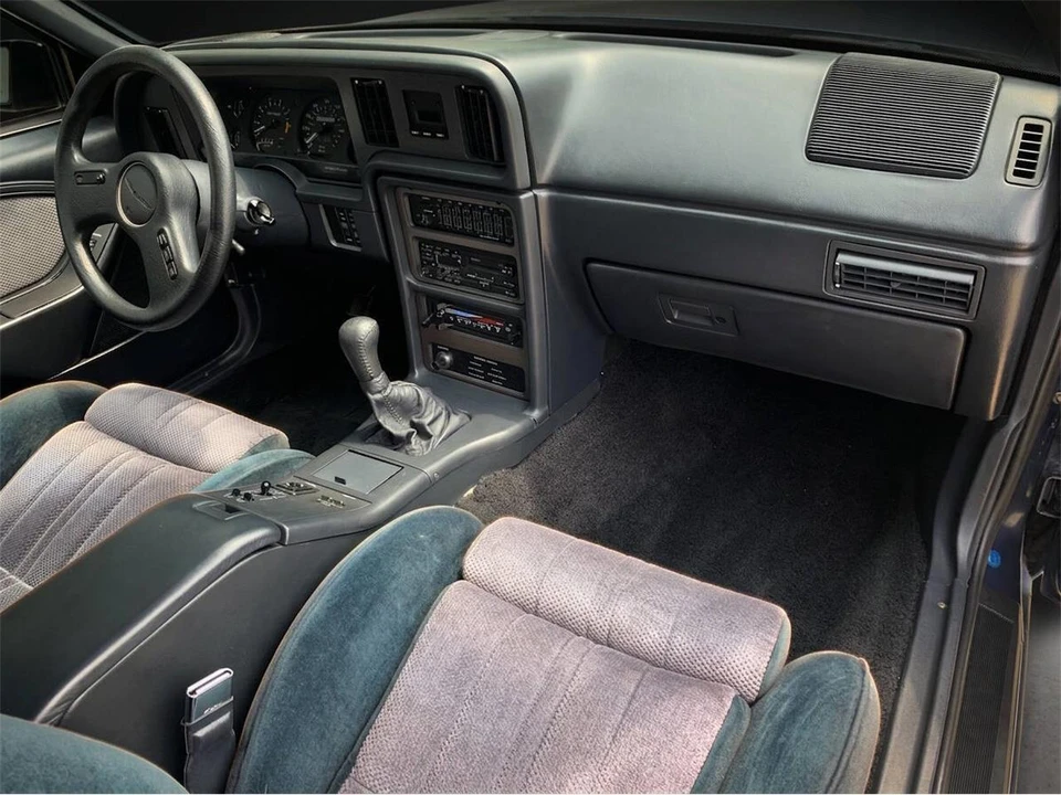 1987 Ford Thunderbird 9th Gen - Image 17 of 22