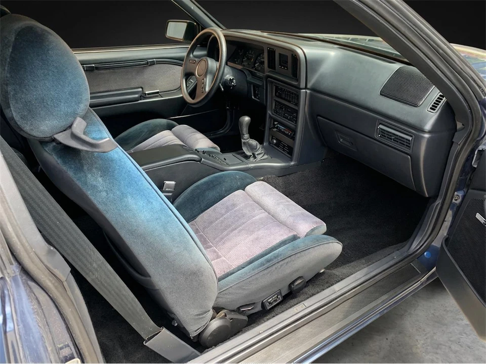 1987 Ford Thunderbird 9th Gen - Image 16 of 22
