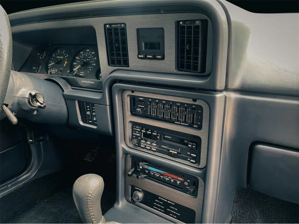 1987 Ford Thunderbird 9th Gen - Image 20 of 22