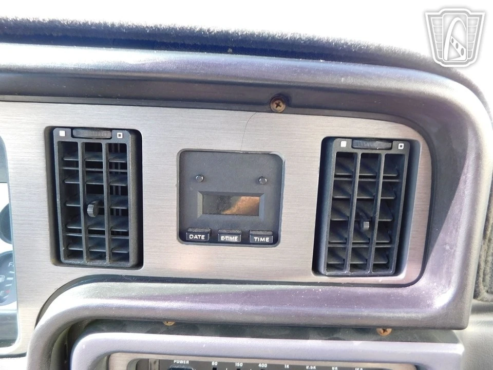 1987 Ford Thunderbird 8th Gen - Image 8 of 21