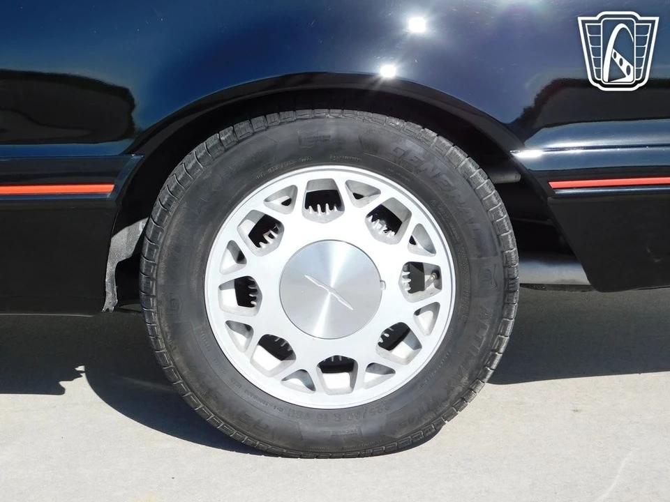 1987 Ford Thunderbird 8th Gen - Image 11 of 21