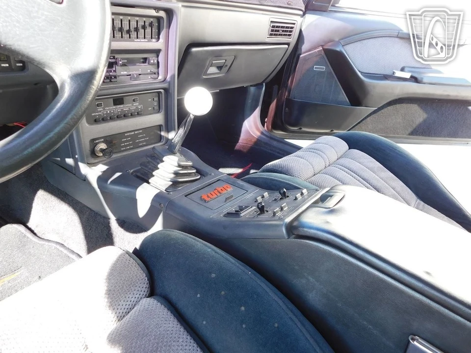 1987 Ford Thunderbird 8th Gen - Image 13 of 21