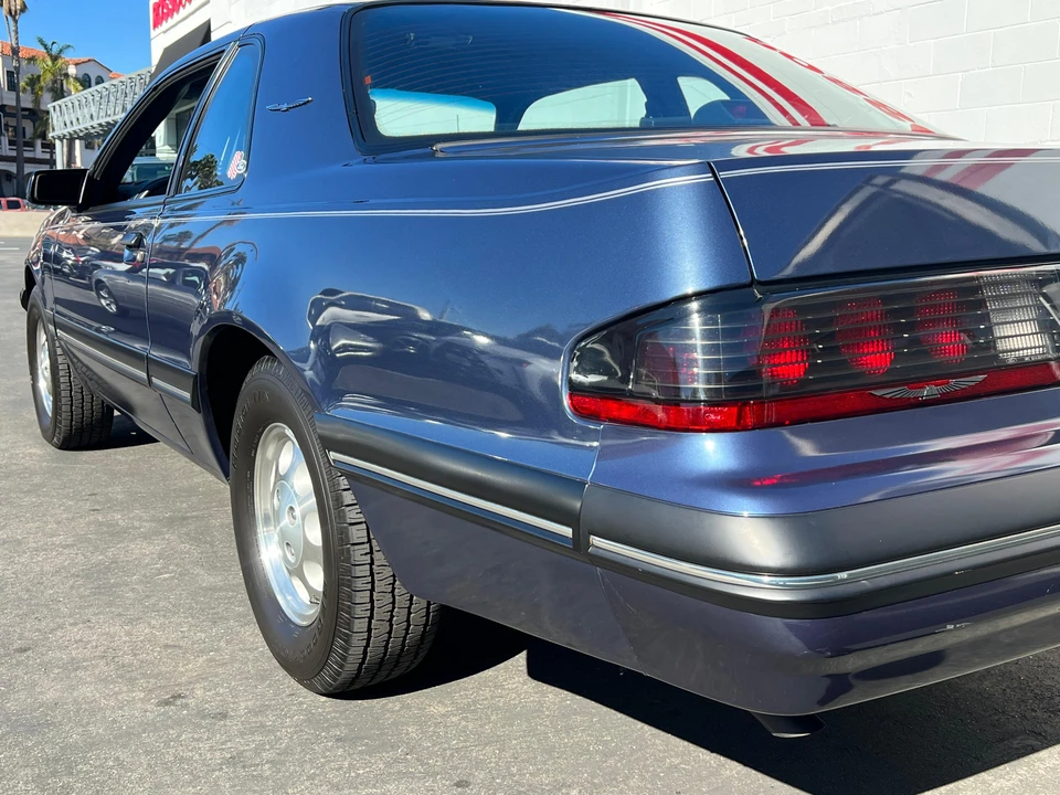 1987 Ford Thunderbird 9th Gen - Image 25 of 31