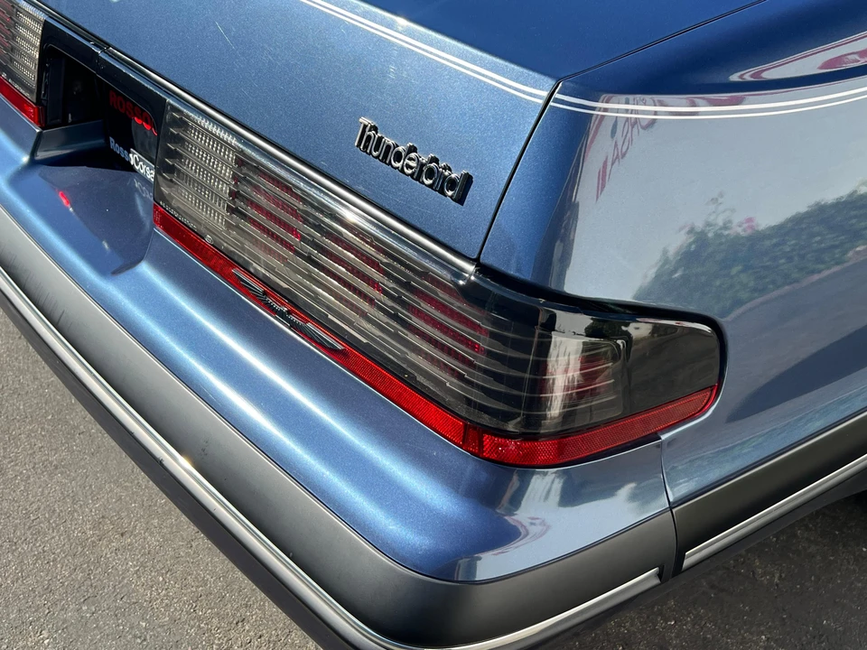 1987 Ford Thunderbird 9th Gen - Image 30 of 31