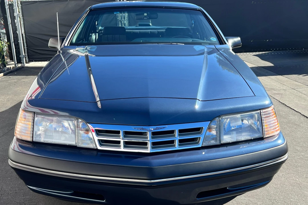 1987 Ford Thunderbird 9th Gen - Image 2 of 31