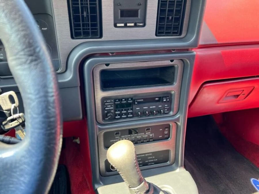 1987 Ford Thunderbird 9th Gen - Image 10 of 16