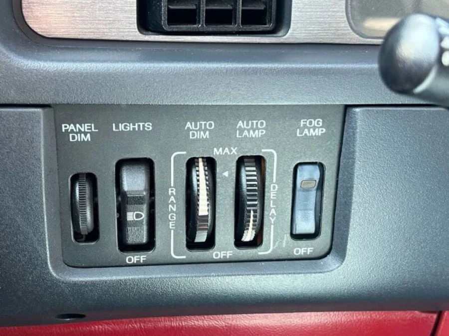 1987 Ford Thunderbird 9th Gen - Image 14 of 16