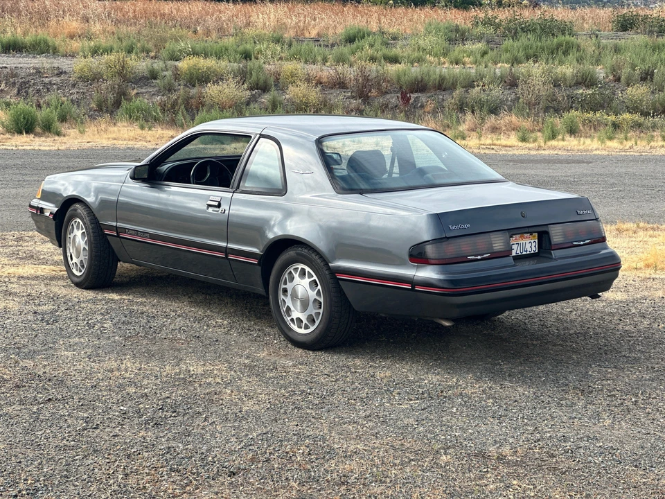 1987 Ford Thunderbird 8th Gen - Image 12 of 31