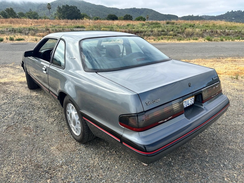 1987 Ford Thunderbird 8th Gen - Image 11 of 31