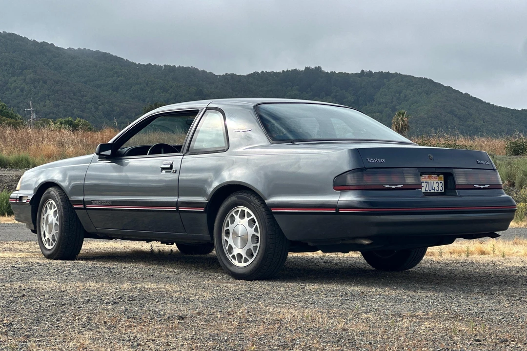 1987 Ford Thunderbird 8th Gen - Image 4 of 31