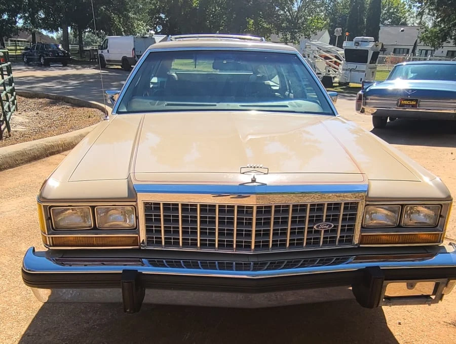 1987 Ford Country Squire - Image 3 of 10
