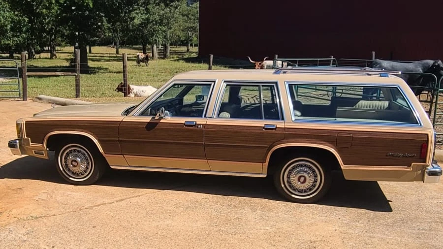 1987 Ford Country Squire - Image 2 of 10