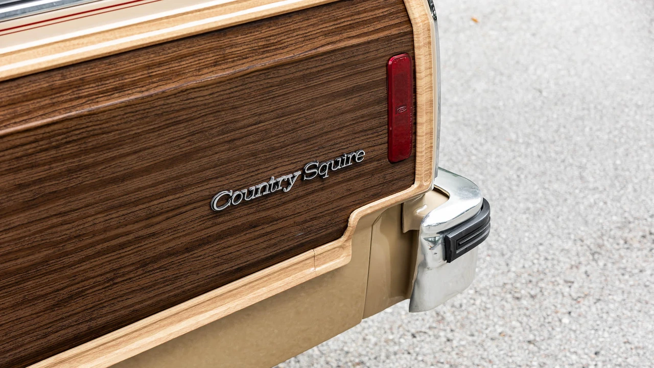 1987 Ford Country Squire - Image 17 of 25