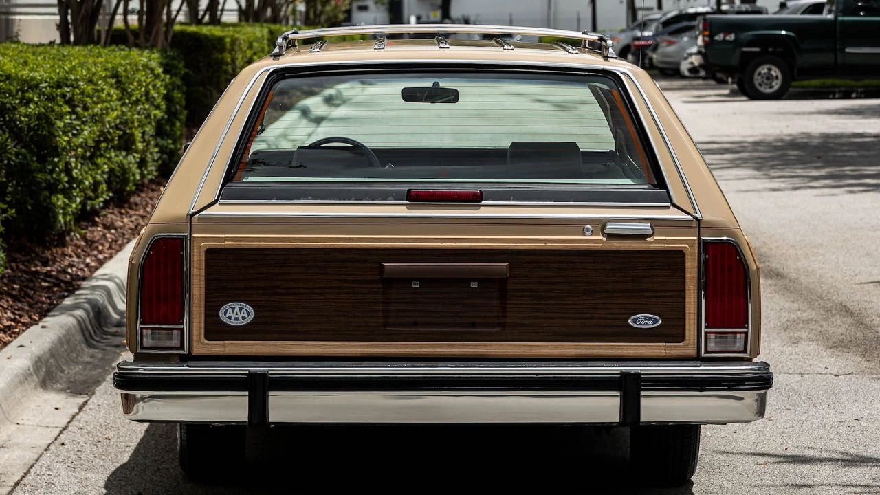1987 Ford Country Squire - Image 21 of 25