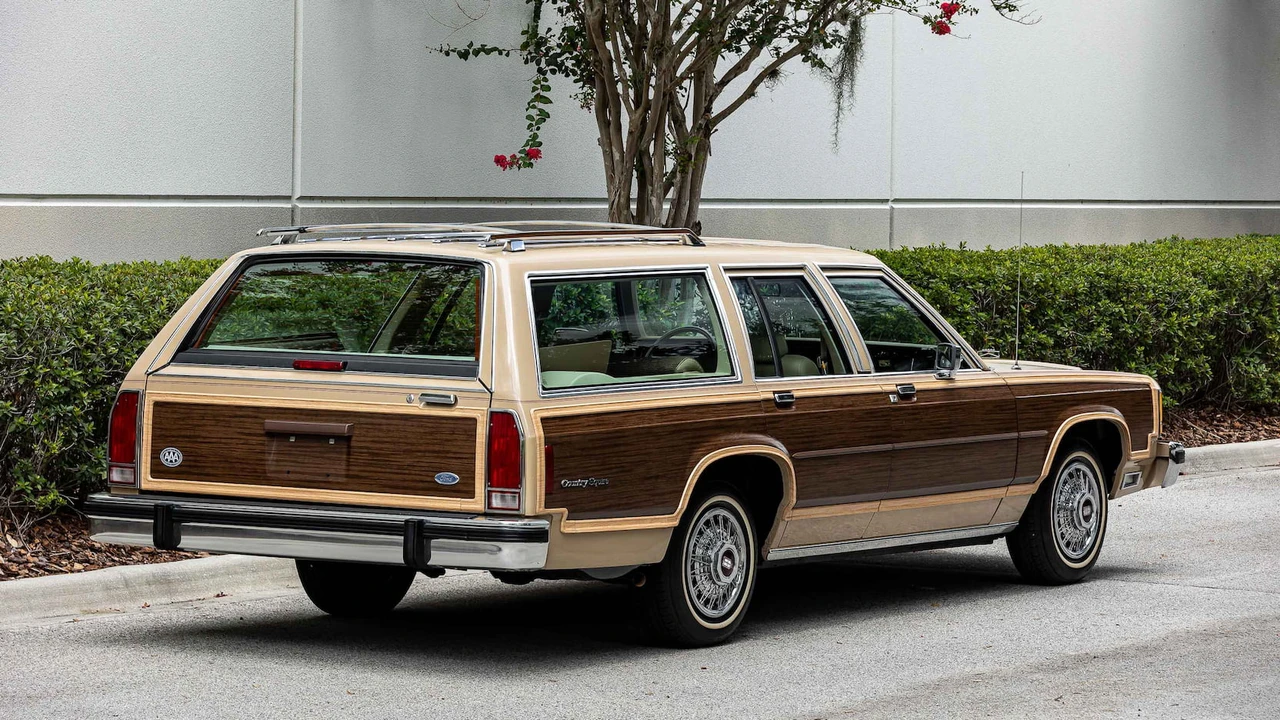 1987 Ford Country Squire - Image 24 of 25