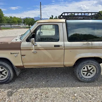 1987 Ford Bronco 2 Eddie Bauer