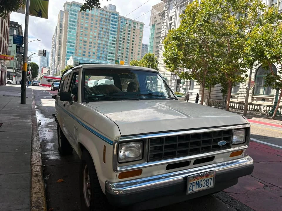 1987 Ford Bronco 4th Gen - Image 2 of 3