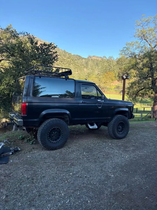 1987 Ford Bronco 4th Gen - Image 2 of 3