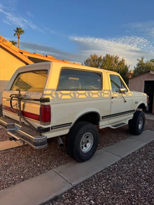 1987 Ford Bronco 4th Gen - Image 2 of 24