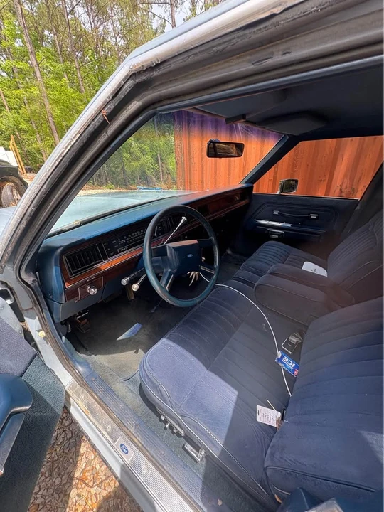 1987 Ford Crown Victoria - Image 6 of 9