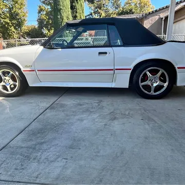 1987 Ford Mustang GT