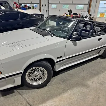 1987 Ford Mustang GT
