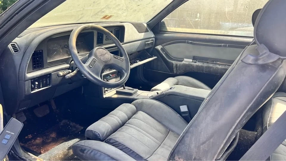 1987 Ford Thunderbird 8th Gen - Image 9 of 10