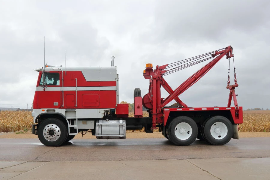 1987 Freightliner - Image 2 of 31