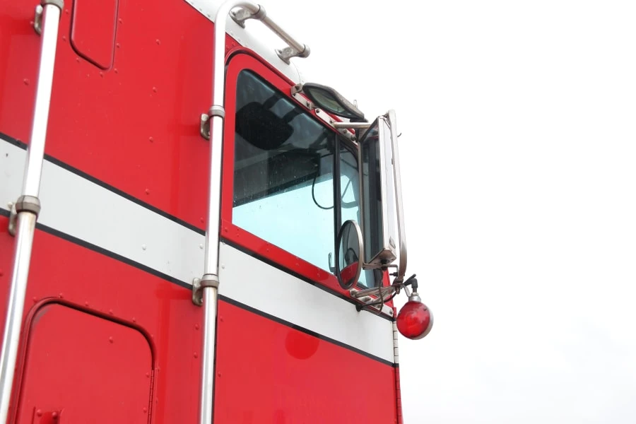 1987 Freightliner - Image 20 of 31