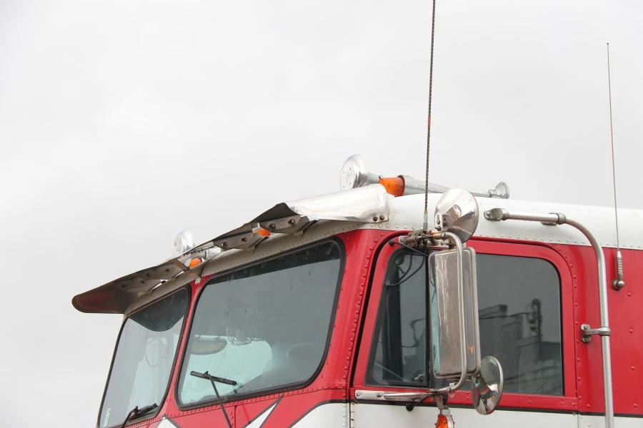 1987 Freightliner - Image 14 of 31