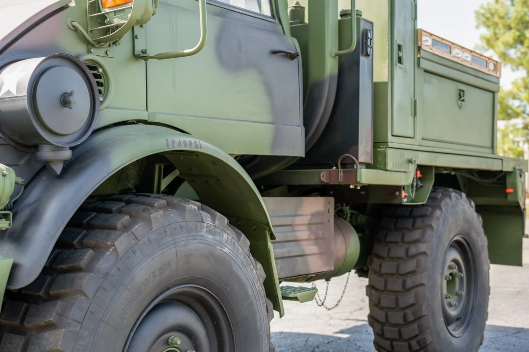 1987 Mercedes-Benz Unimog - Image 18 of 31
