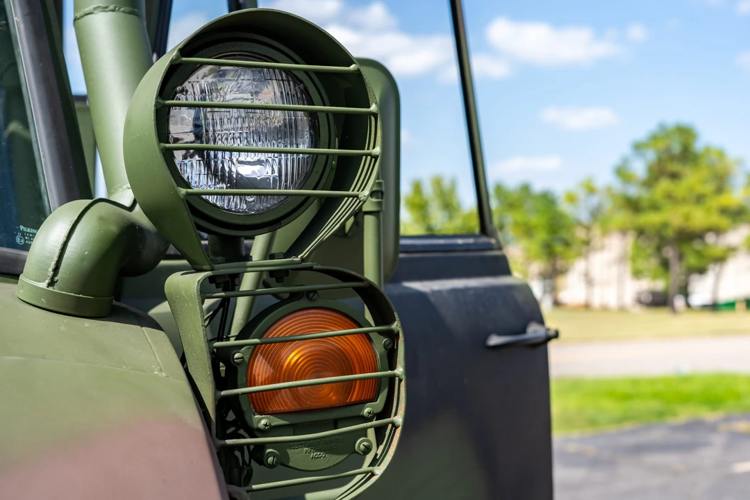 1987 Mercedes-Benz Unimog - Image 31 of 31