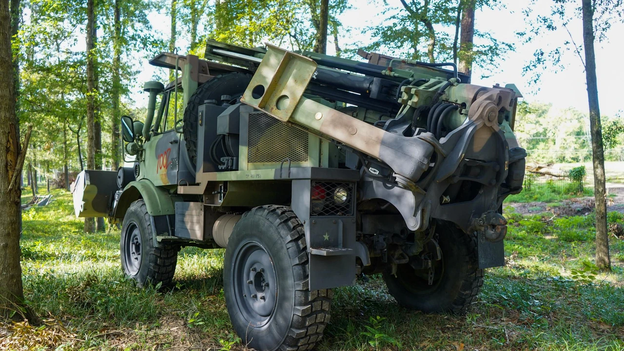 1987 Mercedes-Benz Unimog - Image 18 of 31
