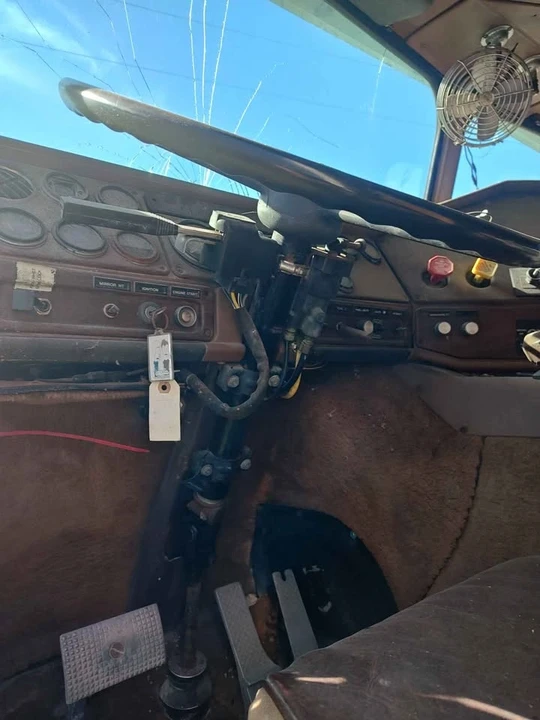 1987 Freightliner - Image 12 of 15
