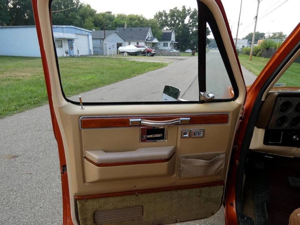 1987 GMC C/K 3rd Gen - Image 25 of 31