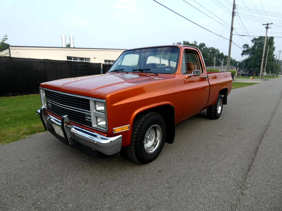 1987 GMC C/K 3rd Gen - Image 3 of 31