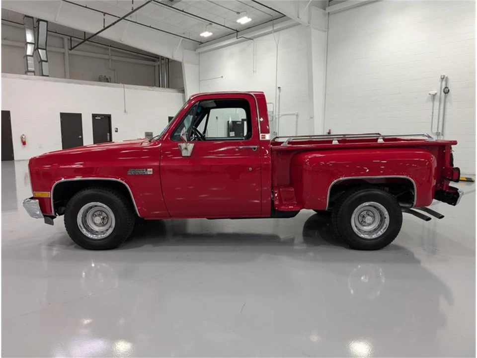 1987 GMC C/K 3rd Gen - Image 10 of 30