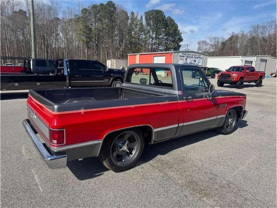 1987 GMC C/K 3rd Gen - Image 5 of 31